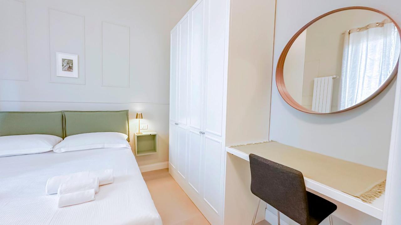Alighieri Boutique Apartment Firenze Bagian luar foto